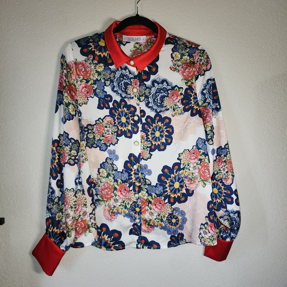 Floral Button-Up Blouse with Red Collar